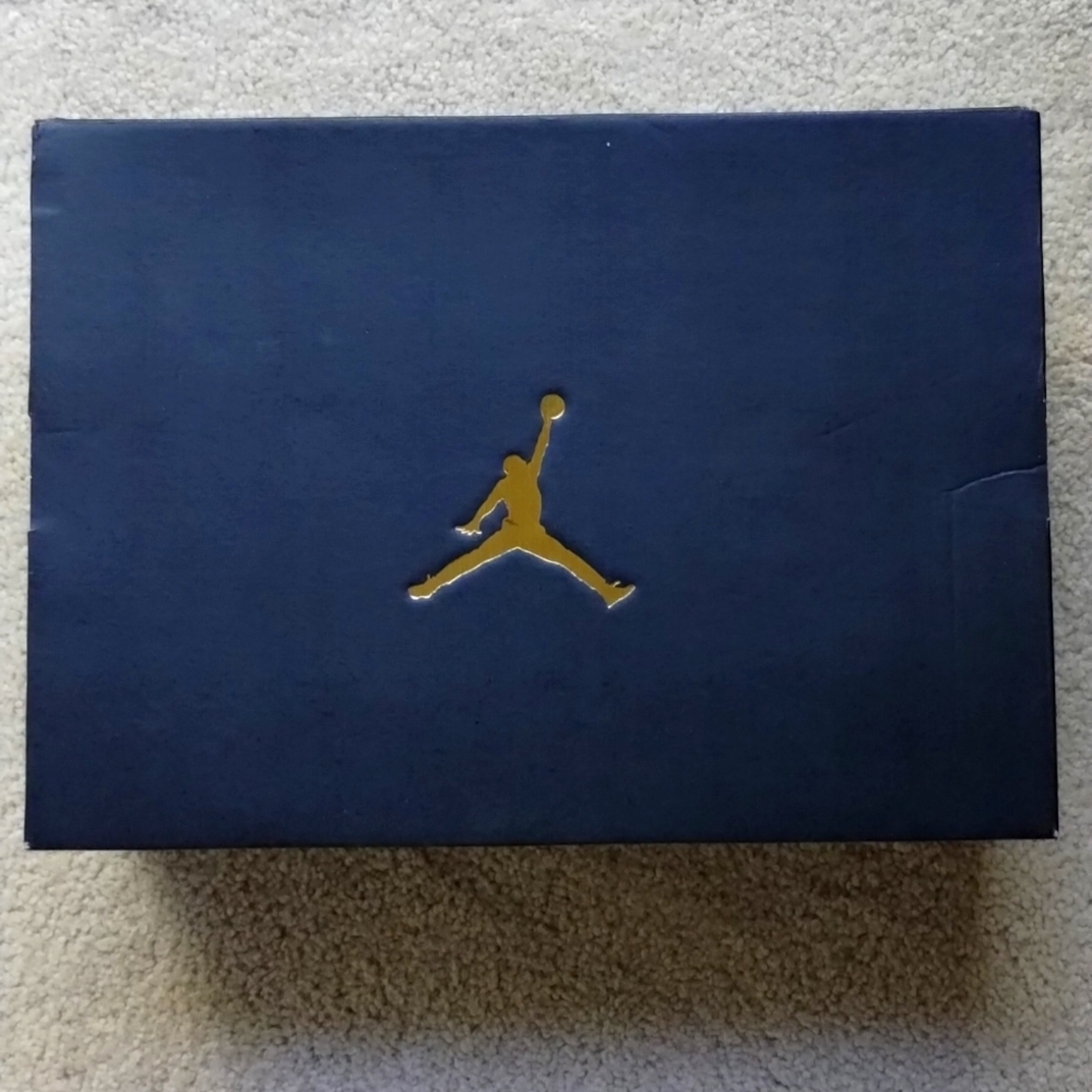 Air Jordan 11 CMFT LOW white/black